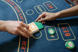 Tampilan permainan live casino pada aplikasi mobile ekatoto
